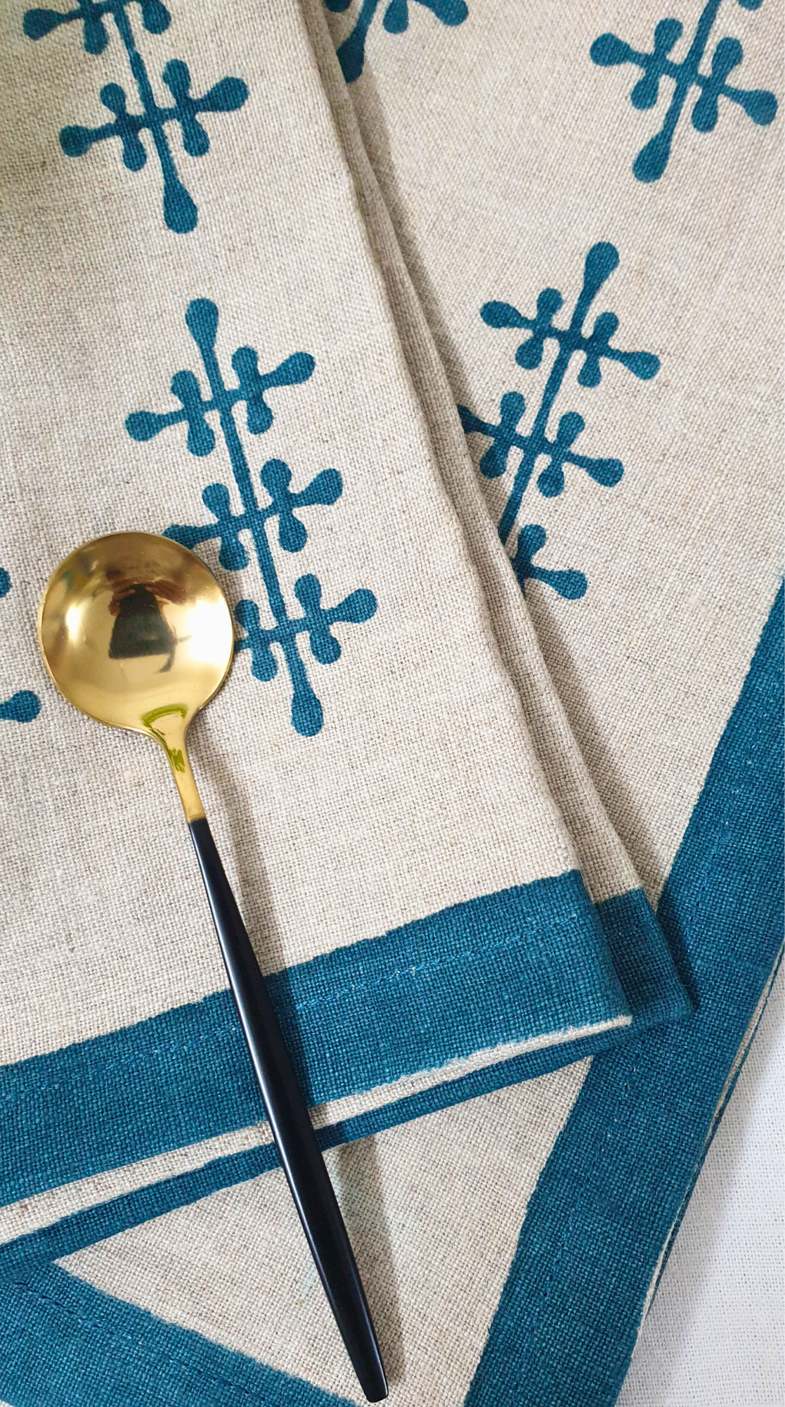 Parṇa - Hand Block Printed Linen Napkins (Set of 4) (Dark Blue)